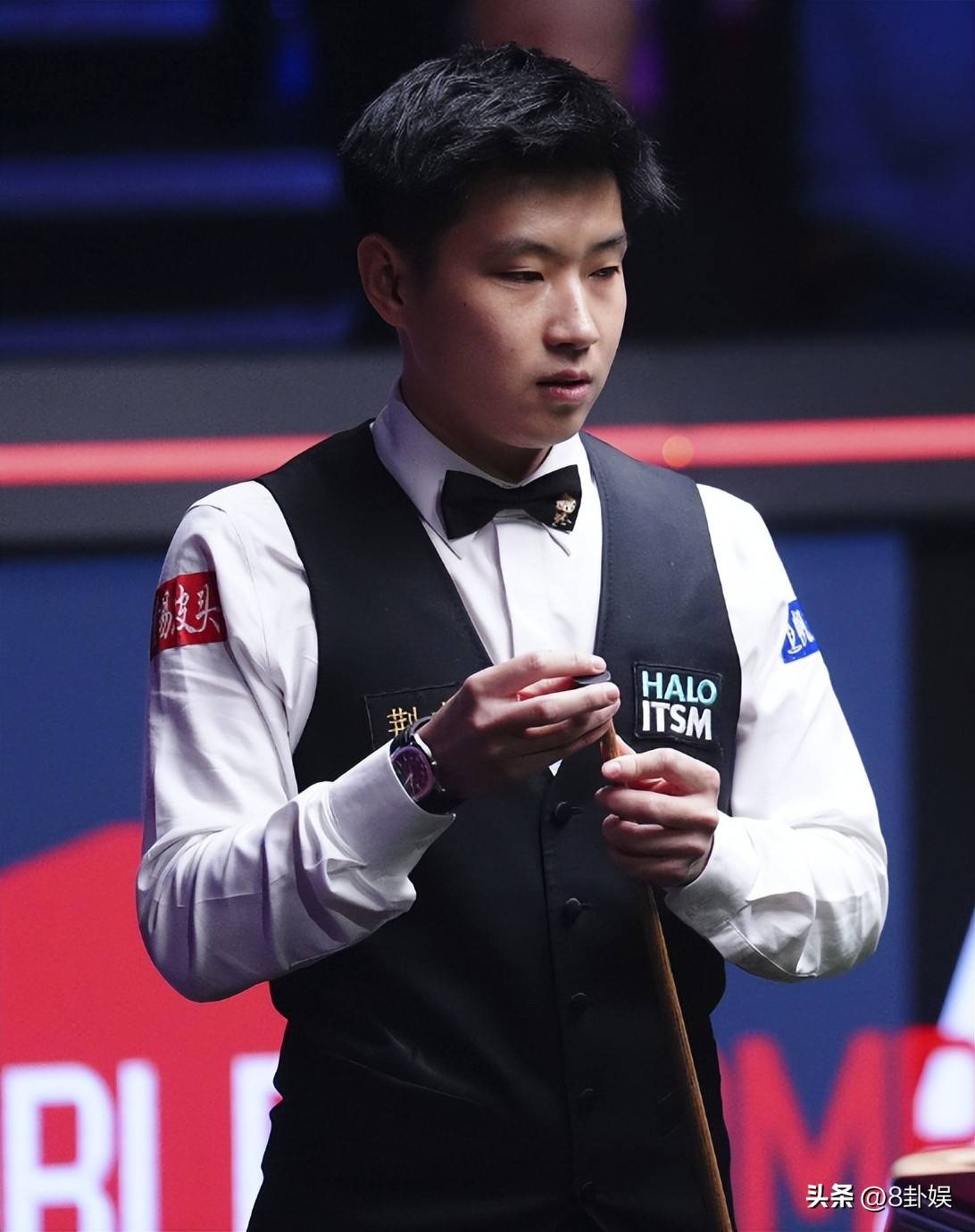 自世界各地 自世界各地