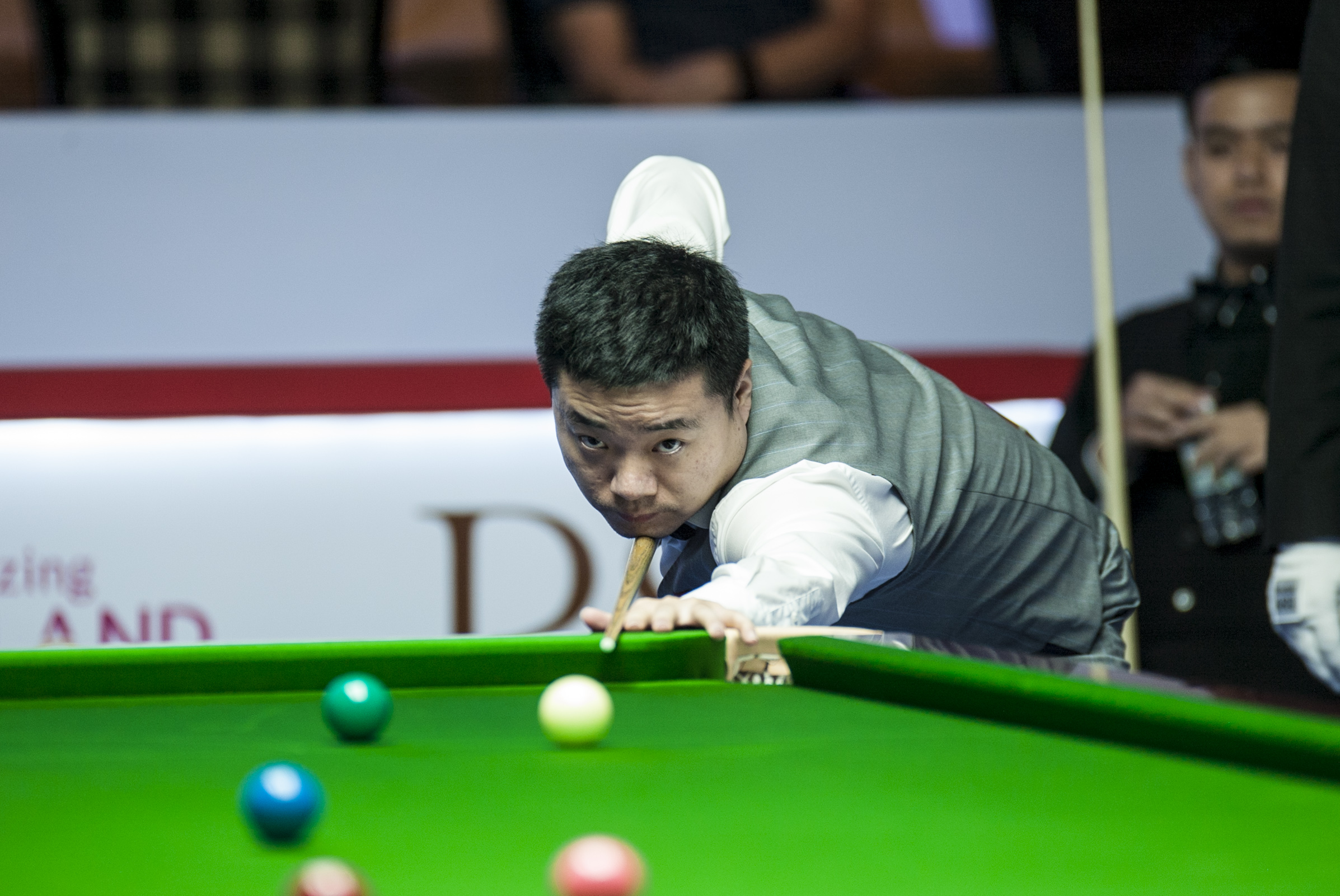 在竞争激烈 在竞争激烈